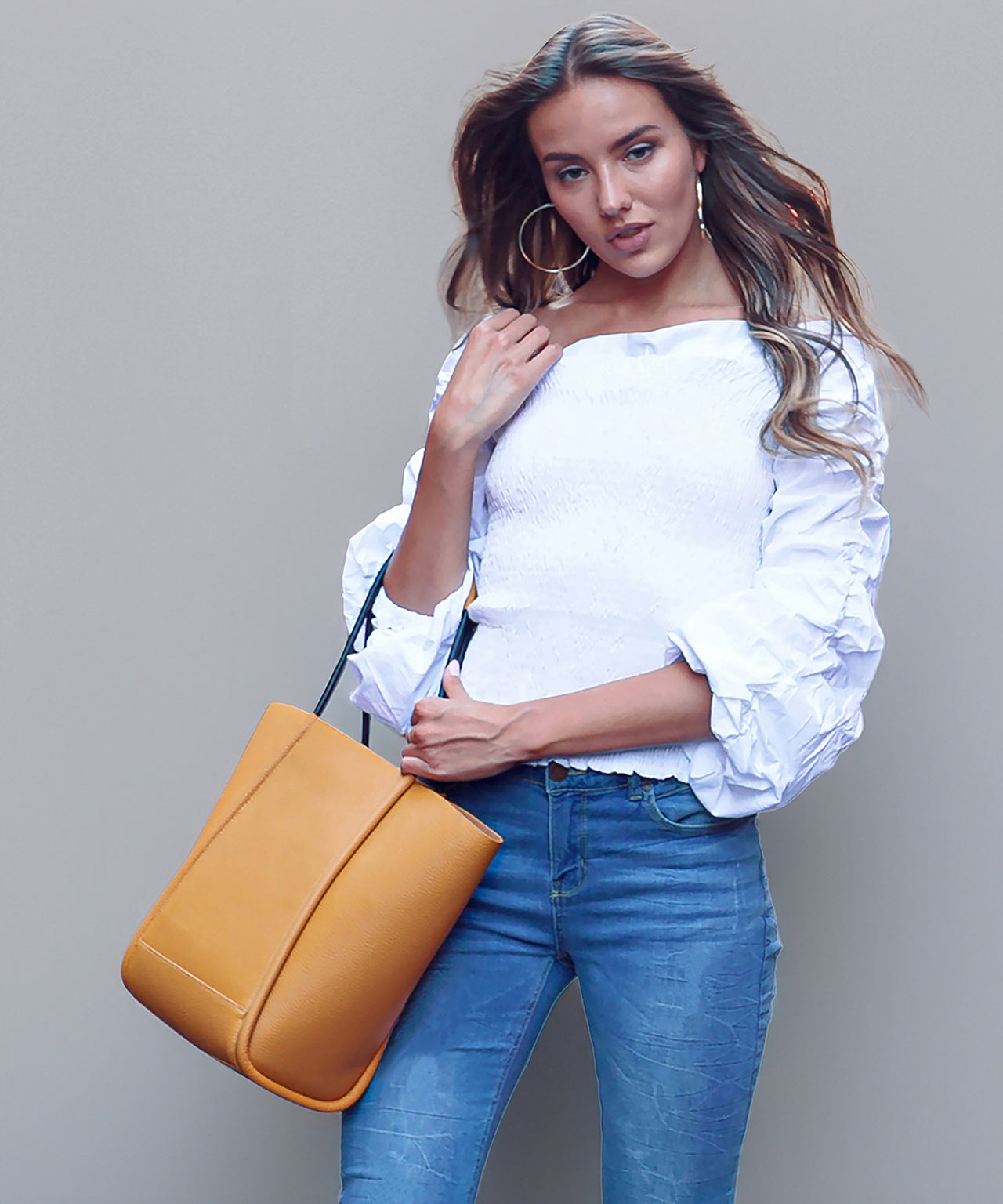 PARIS TOTE IN YELLOW