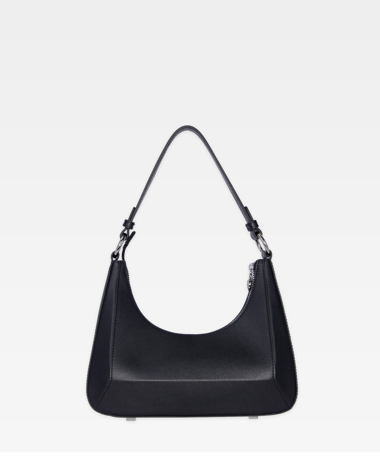 BAGUETTE BAG IN BLACK