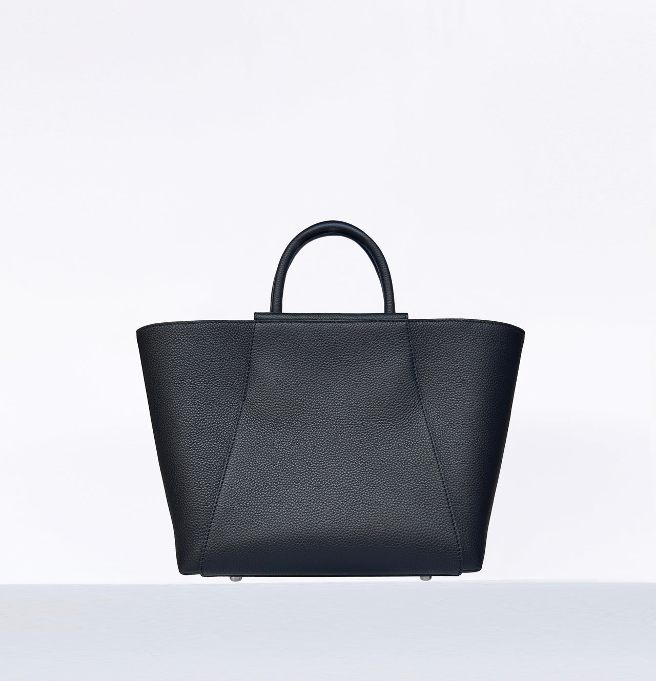 MANHATTAN TOTE IN BLACK